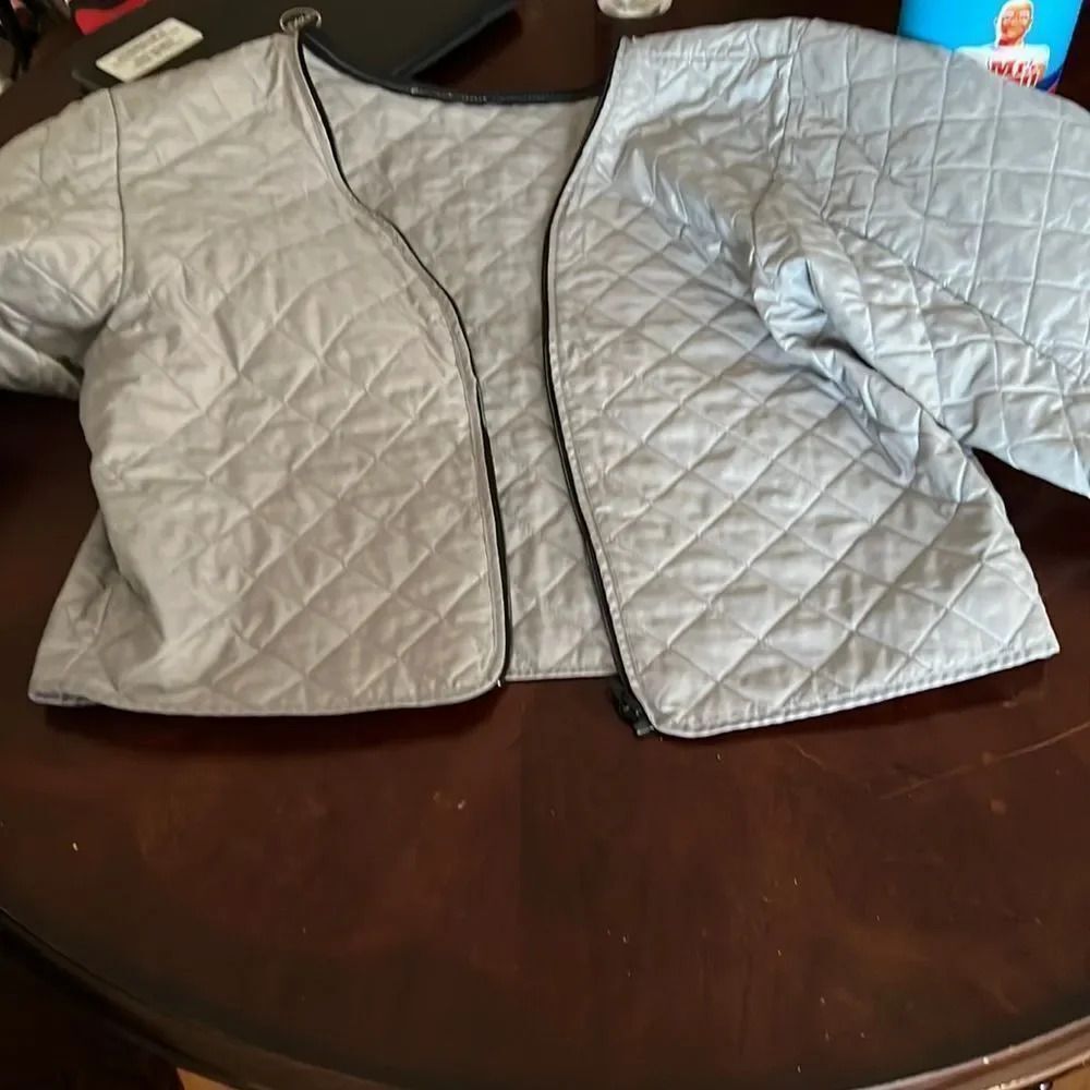 Women’s jacket no tag fits like a medium
